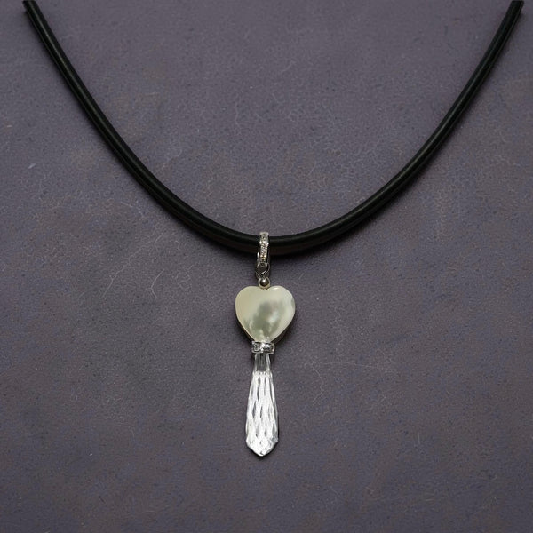 Heart shell Necklace with drop crystal