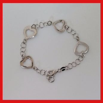 Bracelets; Chain & Hearts