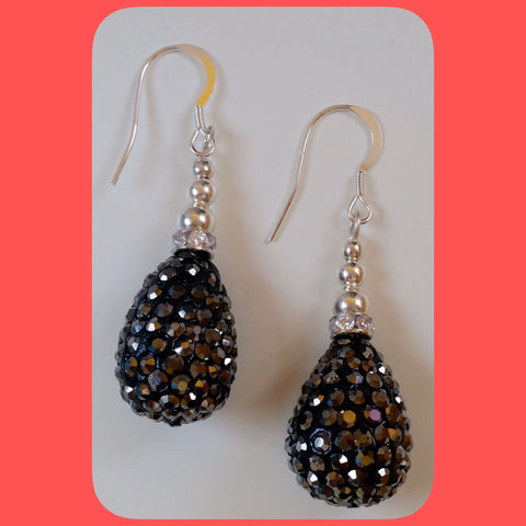 Earrings; Drop shaped black Shamballa