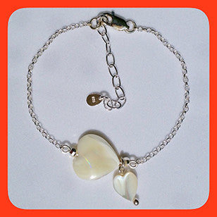 bracelets; Heart shaped mother of pearl