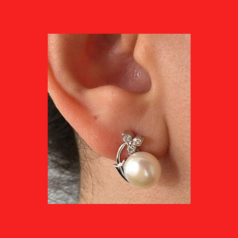 Earrings; Freshwater Pearl with Leaves