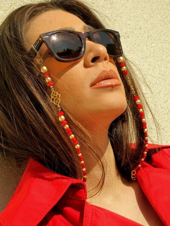 Spectacle chains; Red crystals and gold colour pearl like beads