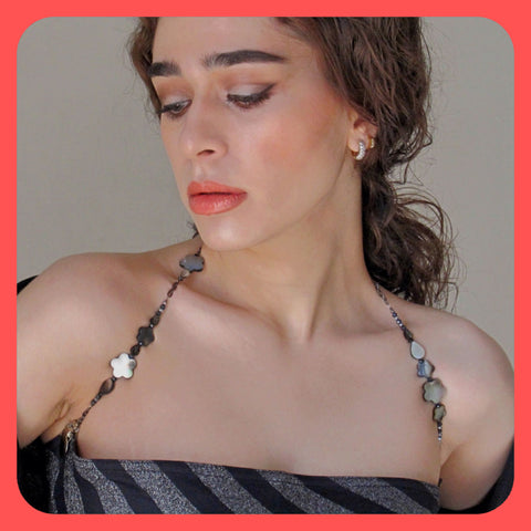Black chain topstrap